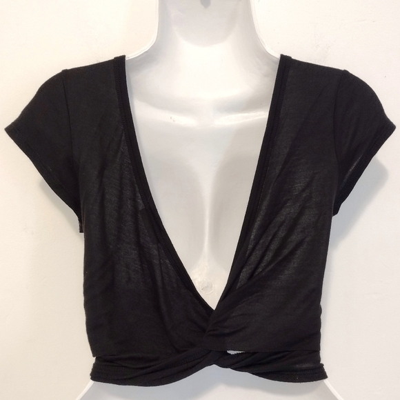 Top Girl LA - Backless Crop Top - Picture 3 of 6